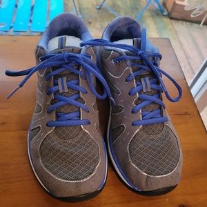 Abeo Aero Vibram Sole Sneakers Women's Size 9.5